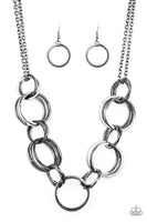 Paparazzi Accessories Jump Into The Ring Necklace - Black